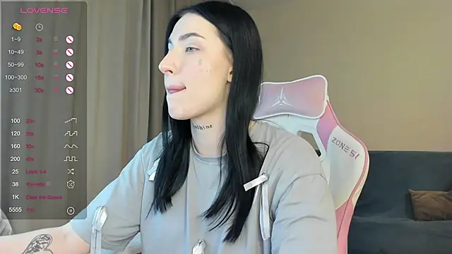 JenniferQueen11 online show from 01.09.25