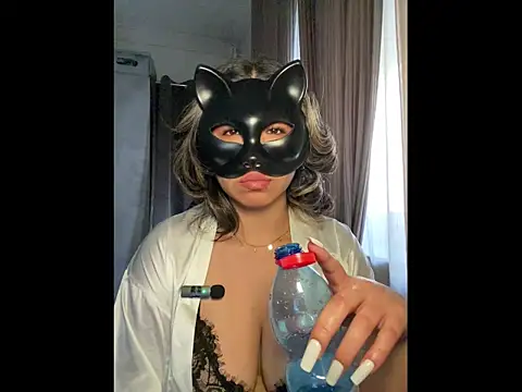 nenalayla online show from 04.18.26