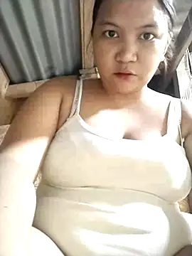 milkytitsmom4u online show from 02.26.26