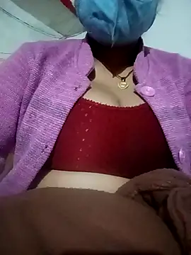 Snapshot of Lattika-Bhabhi chatting on 12.31.24 Lattika-Bhabhi online show from 12.31.24