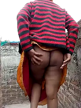 Snapshot of Lattika-Bhabhi chatting on 01.16.25 Lattika-Bhabhi online show from 01.16.25