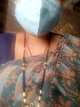 Snapshot of Lattika-Bhabhi chatting on 01.29.25 Lattika-Bhabhi online show from 01.29.25