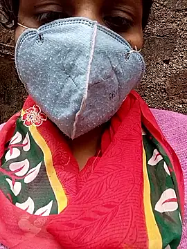 Snapshot of Lattika-Bhabhi chatting on 10.29.25 Lattika-Bhabhi online show from 10.29.25