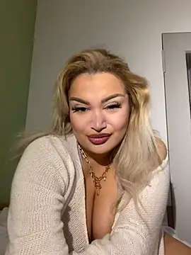 EmiliaPetrova online show from 02.23.25