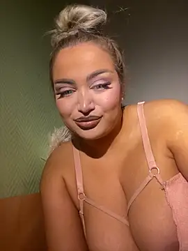 EmiliaPetrova online show from 03.06.25