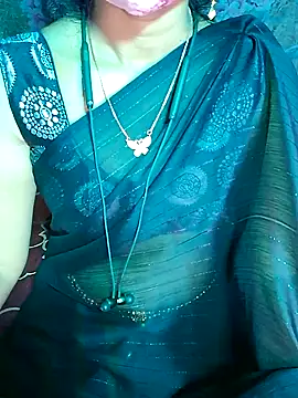 Snapshot of XBHUUME chatting on 01.03.25 XBHUUME online show from 01.03.25