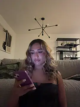 Snapshot of carminaurmommy chatting on 12.02.25 carminaurmommy online show from 12.02.25
