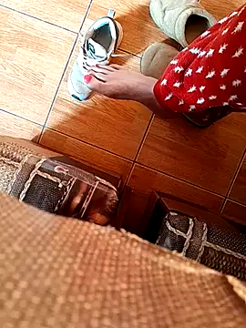 feet toes online show from 02.26.25