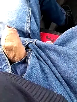 feet toes online show from 03.11.25