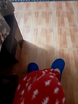 feet toes online show from 10.28.25