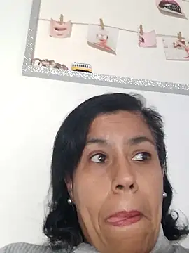 Molly newman6 online show from 11.11.25