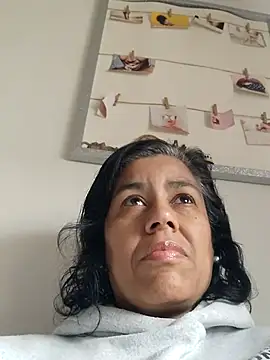 Molly newman6 online show from 03.23.26