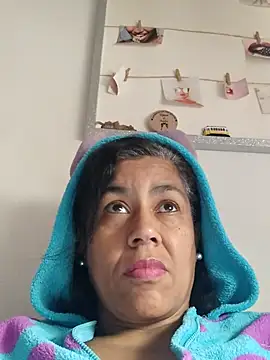 Molly newman6 online show from 03.25.26