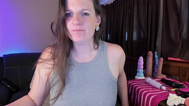 Kelly Carolina online show from 10.29.25