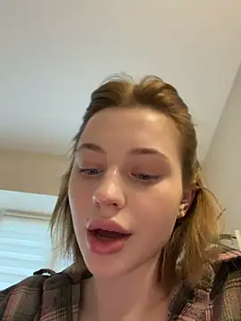 Camilla Railian online show from 04.04.26