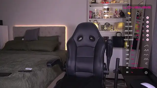 Snapshot of JohannaRodriguez69 chatting on 12.08.24 JohannaRodriguez69 online show from 12.08.24