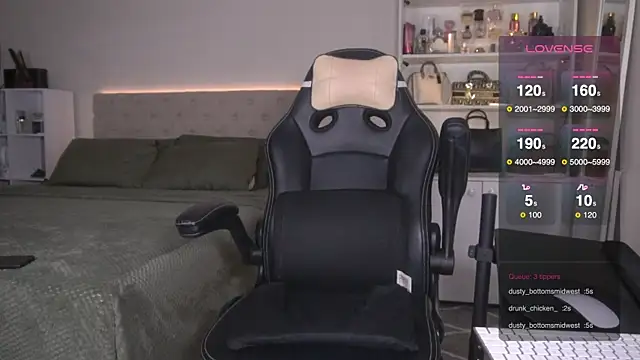 Snapshot of JohannaRodriguez69 chatting on 12.19.24 JohannaRodriguez69 online show from 12.19.24