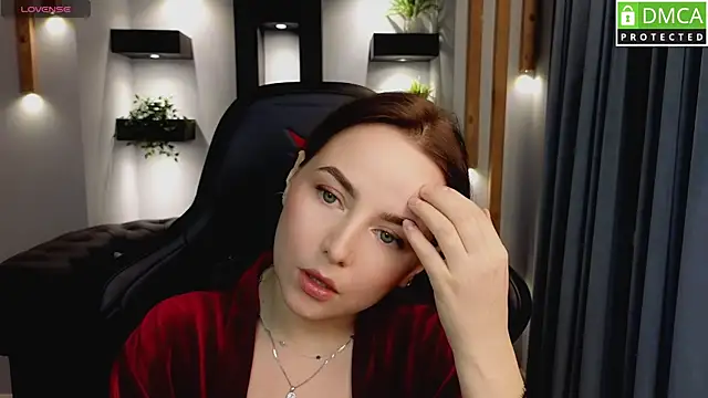 Mira Mermayd online show from 02.05.25