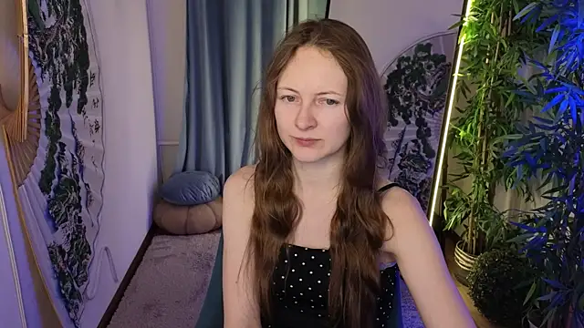 Snapshot of freya_nilsson chatting on 12.15.24 freya nilsson online show from 12.15.24