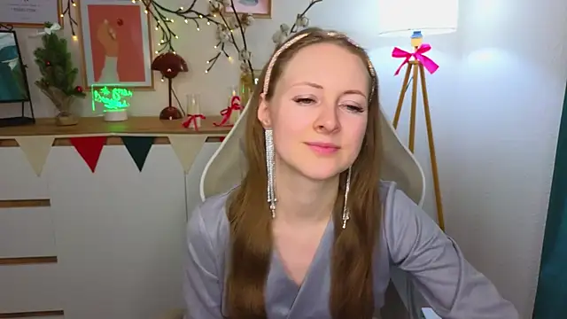 Snapshot of freya_nilsson chatting on 12.26.24 freya nilsson online show from 12.26.24