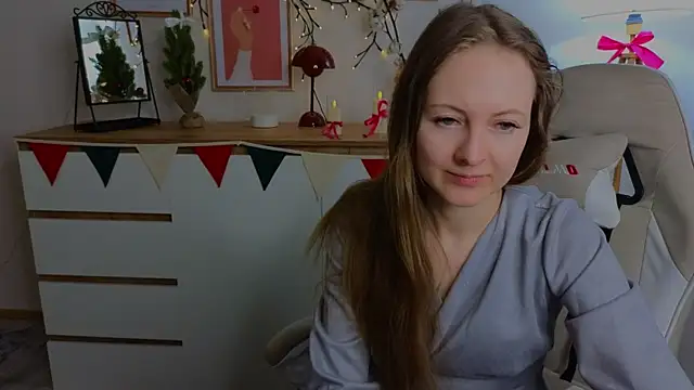 Snapshot of freya_nilsson chatting on 12.30.24 freya nilsson online show from 12.30.24