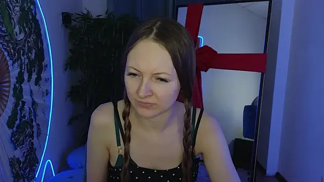 Snapshot of freya_nilsson chatting on 01.03.25 freya nilsson online show from 01.03.25