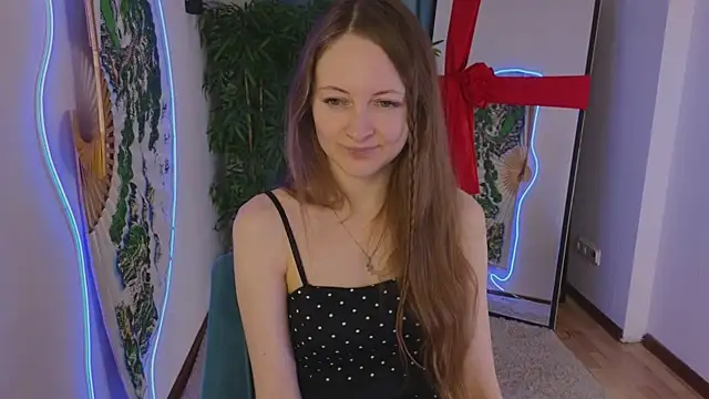 Snapshot of freya_nilsson chatting on 01.19.25 freya nilsson online show from 01.19.25