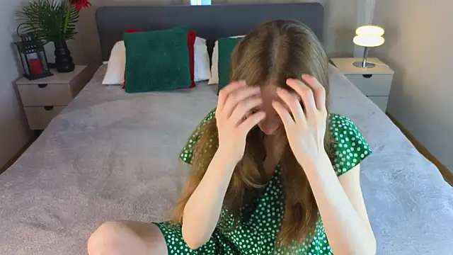 Snapshot of freya_nilsson chatting on 02.05.25 freya nilsson online show from 02.05.25