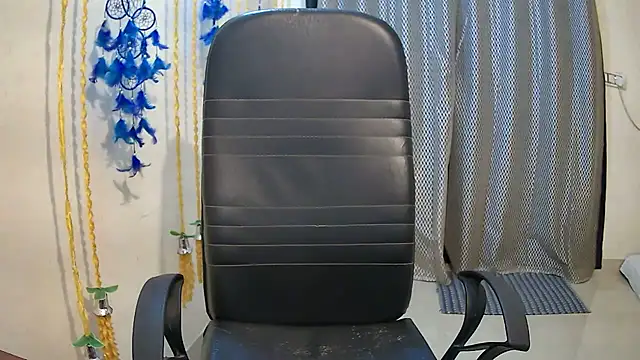 avav love online show from 09.09.25