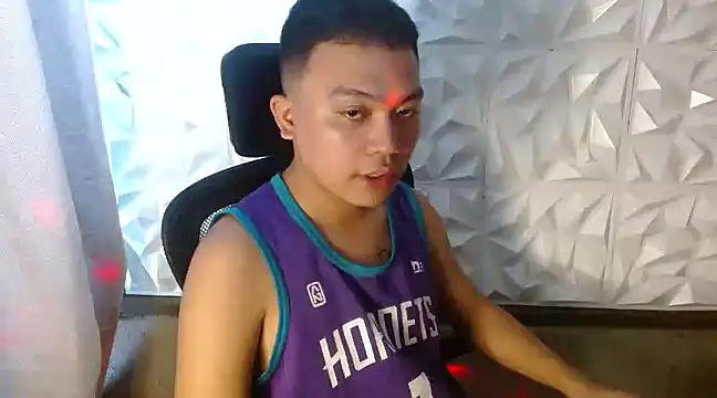 Snapshot of xsweetasian69x chatting on 03.14.25 xsweetasian69x online show from 03.14.25