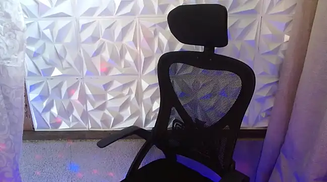 Snapshot of xsweetasian69x chatting on 03.22.25 xsweetasian69x online show from 03.22.25