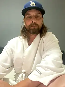 Snapshot of RyanRitchie chatting on 11.22.25 RyanRitchie online show from 11.22.25