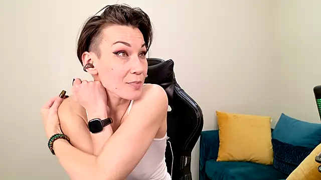 EveEnigma online show from 01.28.25