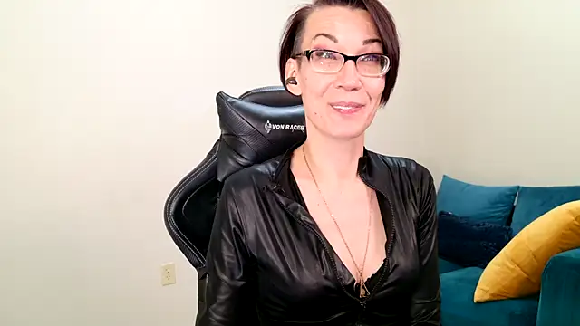 EveEnigma online show from 02.18.25