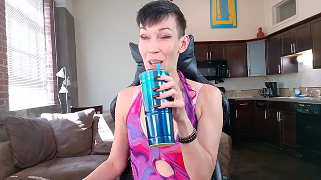 EveEnigma online show from 09.12.25