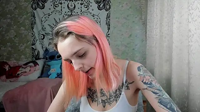 Cutie Adelia online show from 02.16.25