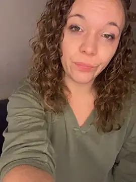 AuroraSummers online show from 02.26.25