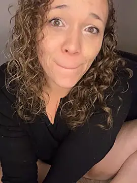 AuroraSummers online show from 03.06.25