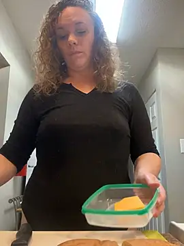 AuroraSummers online show from 03.07.25