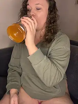 AuroraSummers online show from 03.13.25