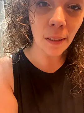 AuroraSummers online show from 09.22.25