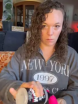 AuroraSummers online show from 10.22.25