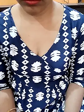 Diya 143 online show from 11.22.25