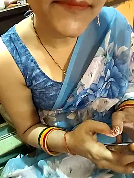 Diya 143 online show from 04.17.26