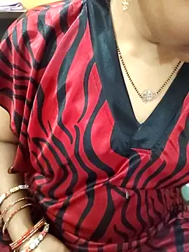 Snapshot of Diya_143 chatting on 05.23.26 Diya 143 online show from 05.23.26