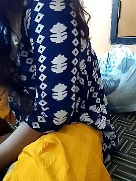 Snapshot of Diya_143 chatting on 07.04.26 Diya 143 online show from 07.04.26