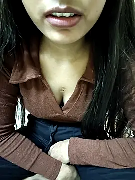 Snapshot of Nupur_69 chatting on 02.15.25 Nupur 69 online show from 02.15.25