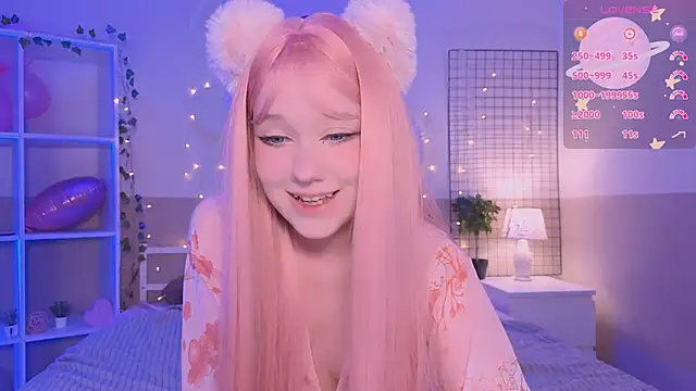 Snapshot of IrmaBell chatting on 12.18.24 IrmaBell online show from 12.18.24