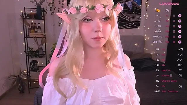 Snapshot of IrmaBell chatting on 09.24.25 IrmaBell online show from 09.24.25