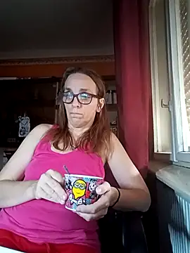 Dettybitch40 online show from 09.10.25